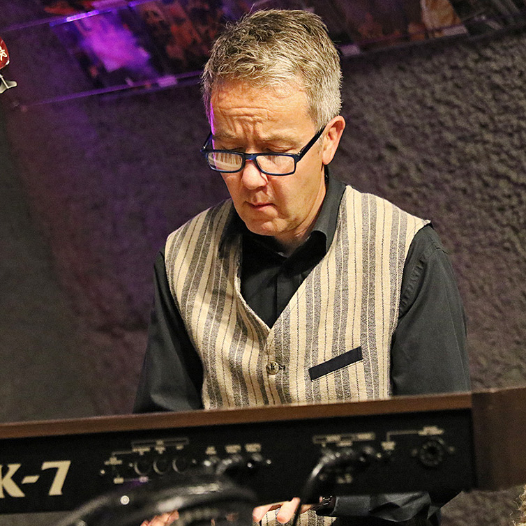 Maz Kübler Keyboards